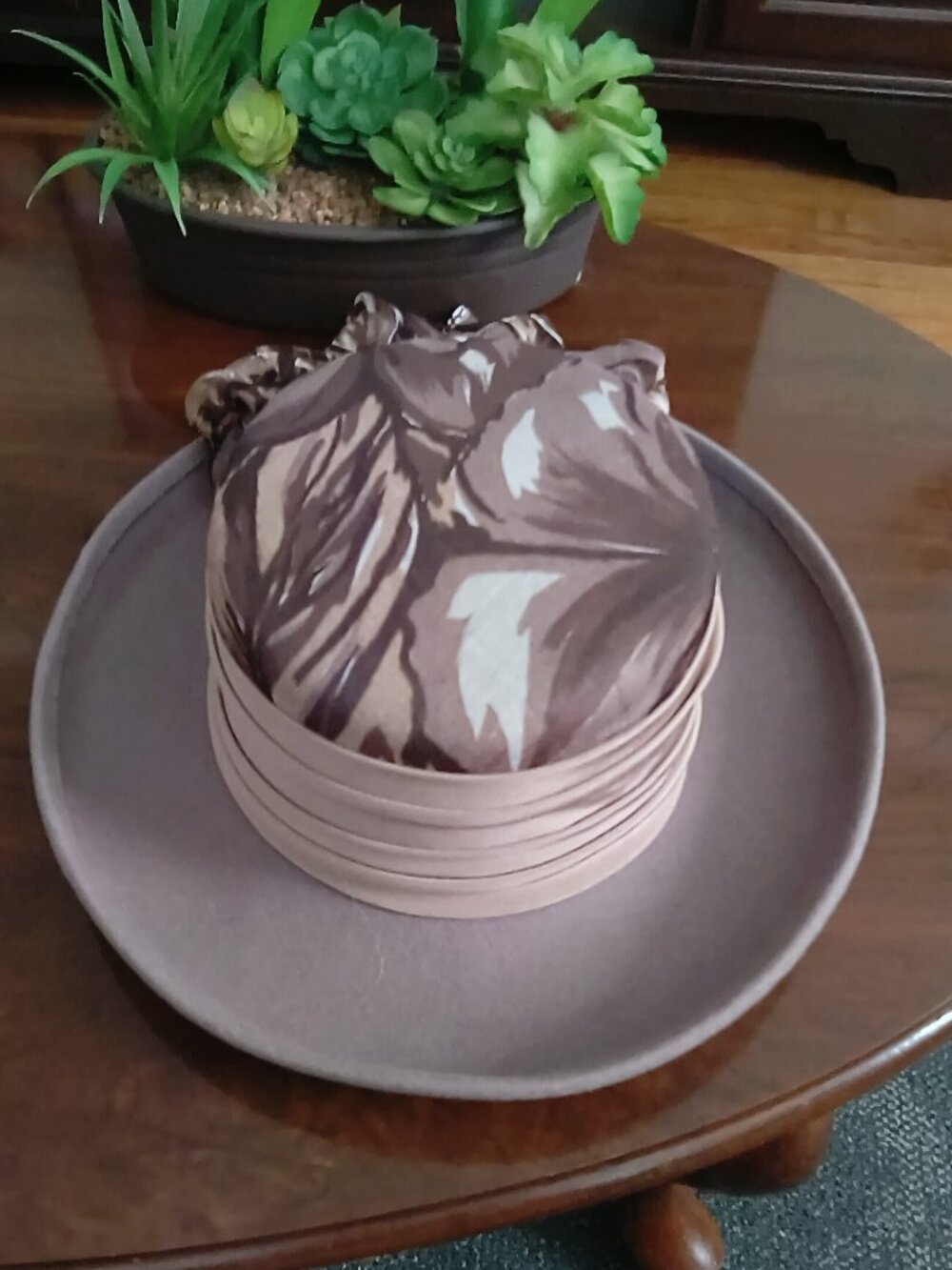 Ladies Hat - Picture 2 of 4